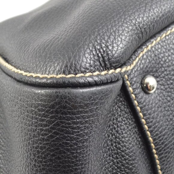 Chanel Black Duffle HandbaChanel Black Duffle Handbag - Picture 4 of 9